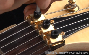 フロイドローズタイプの弦の交換方法